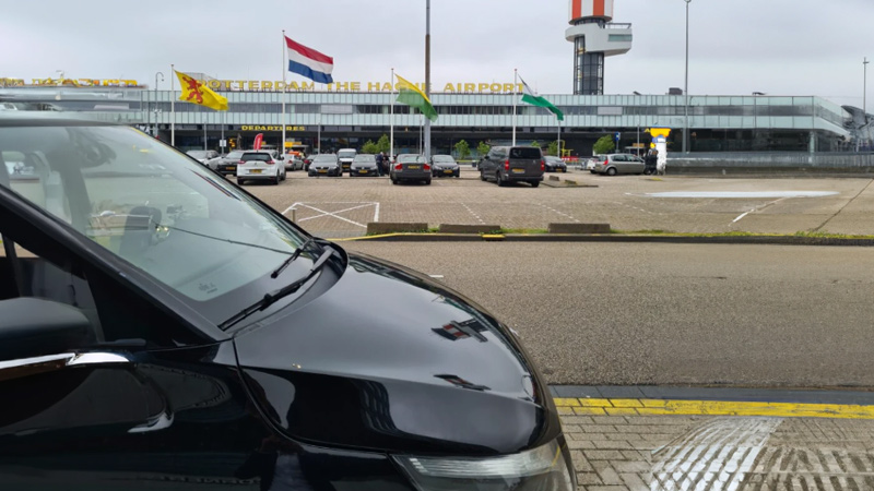 Voor- en nadelen van het huren van een taxi Rotterdam airport